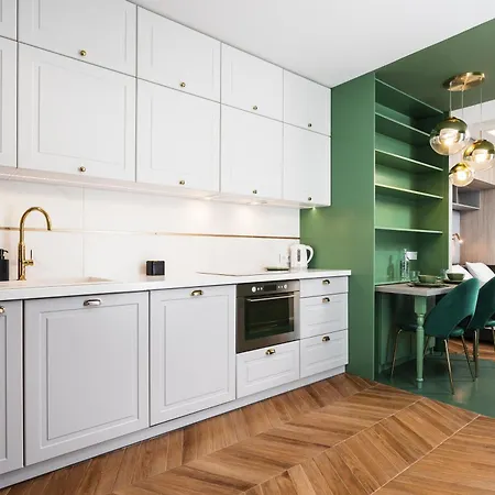 Verdant Oasis - Old Town Studio - By Upstairs-2